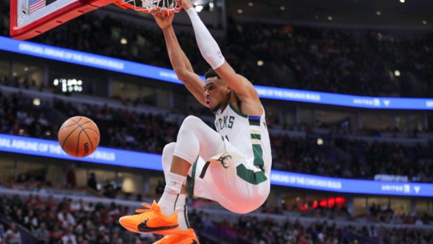 NBA2K9扣篮技巧:快速掌握扣篮操作