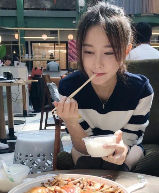 lolol,     上有哪些很有质感的女装店铺